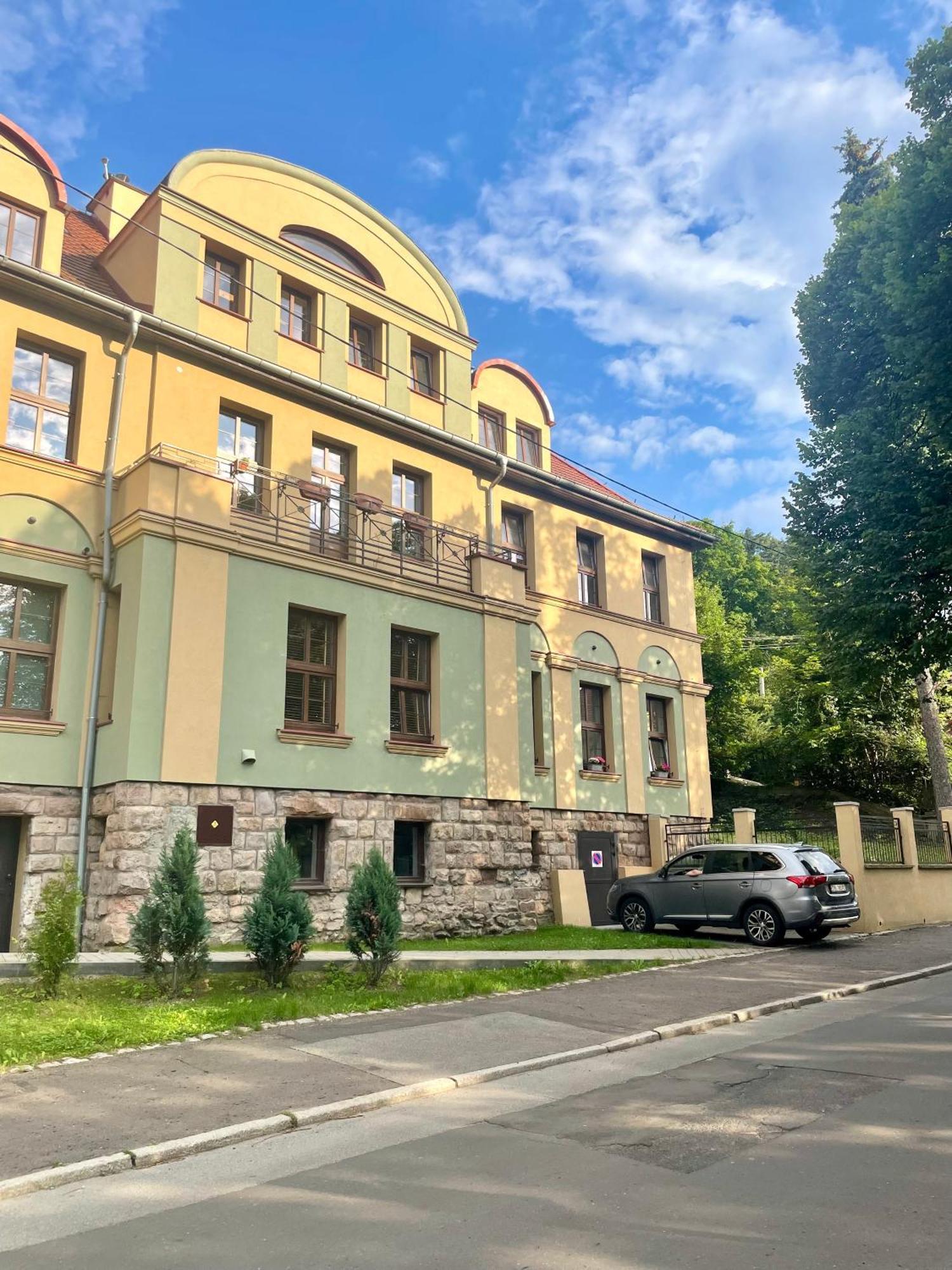 Appartamento Szmaragdowa Sowa Wałbrzych Esterno foto